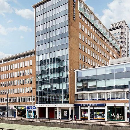 Travelodge Croydon Central Eksteriør billede
