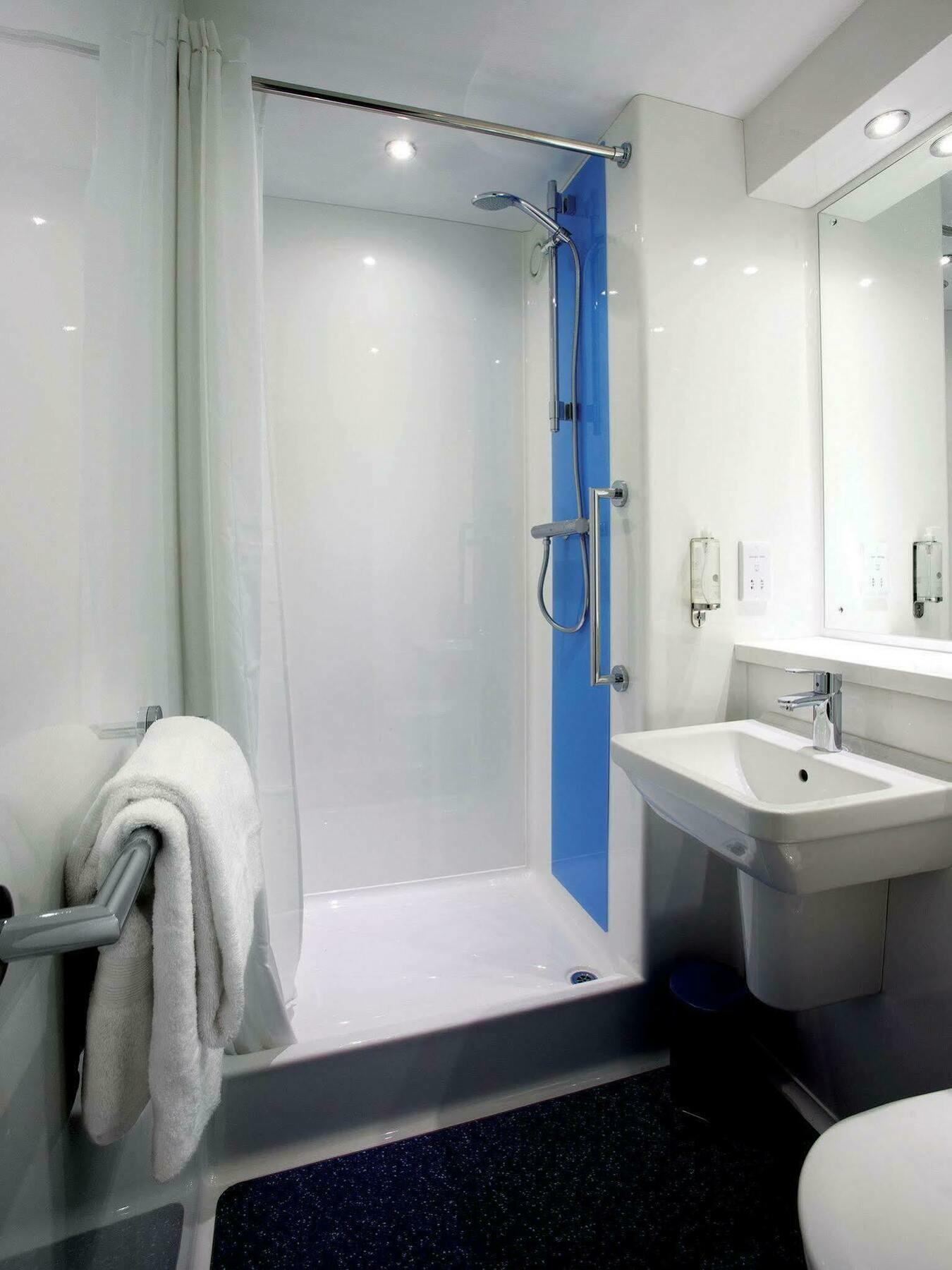 Travelodge Croydon Central Eksteriør billede